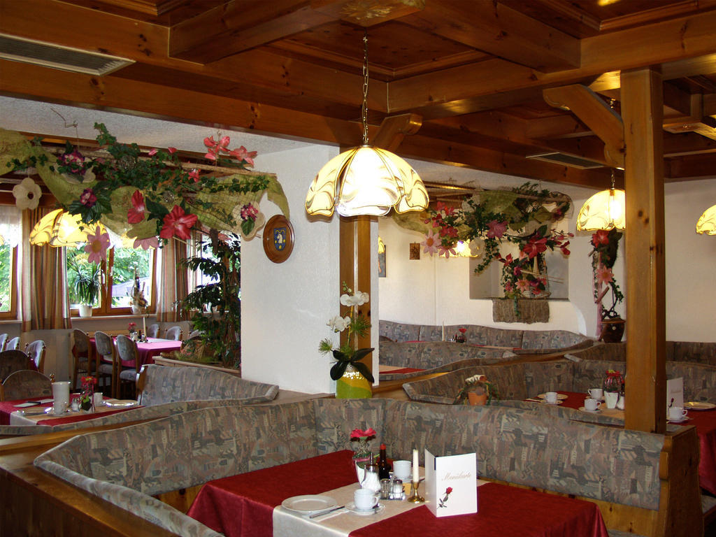 Gasthof-Hotel Dilger Rattenberg ภายนอก รูปภาพ