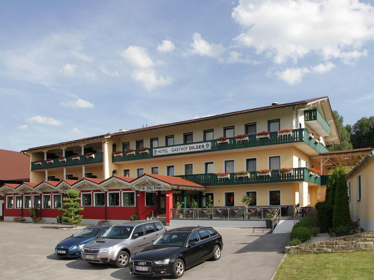 Gasthof-Hotel Dilger Rattenberg ภายนอก รูปภาพ